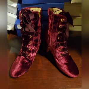 Sz 40 NIB $495 Polly Plum boots